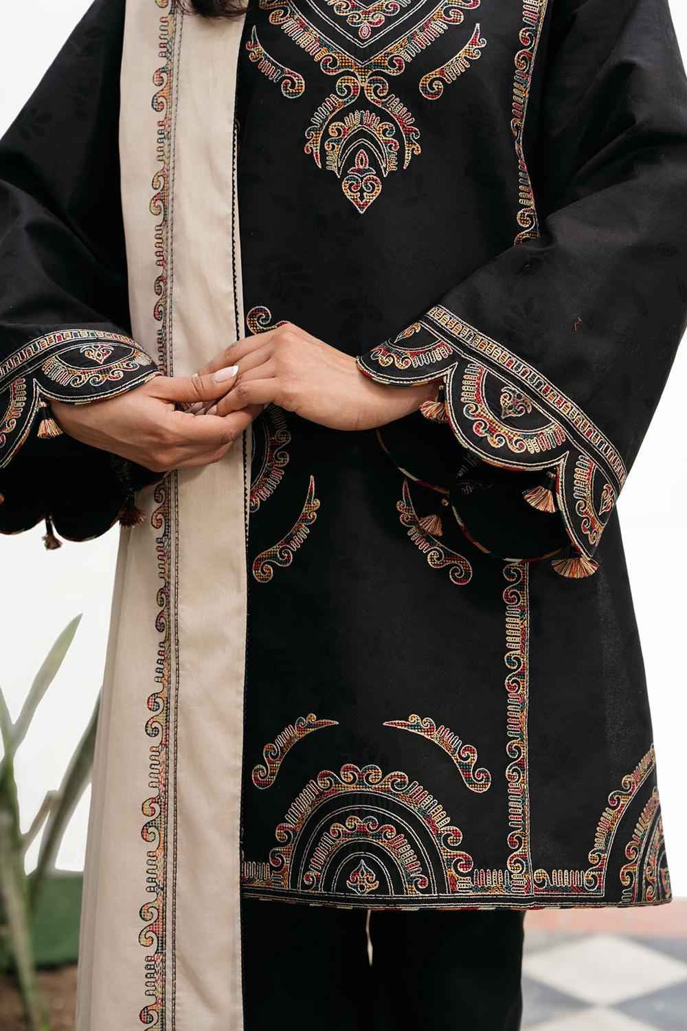 3 Piece Unstiched Embroidery Dhanak