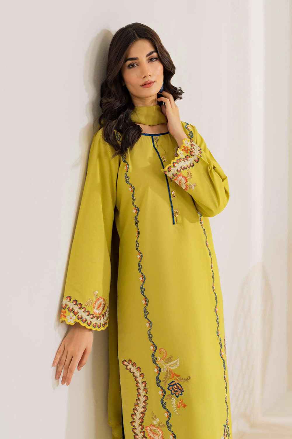 3 Piece Unstiched Embroidery Dhanak