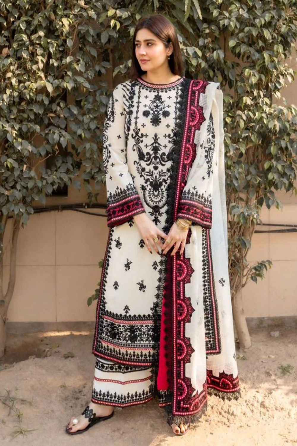 3 Piece Unstiched Embroidery Dhanak