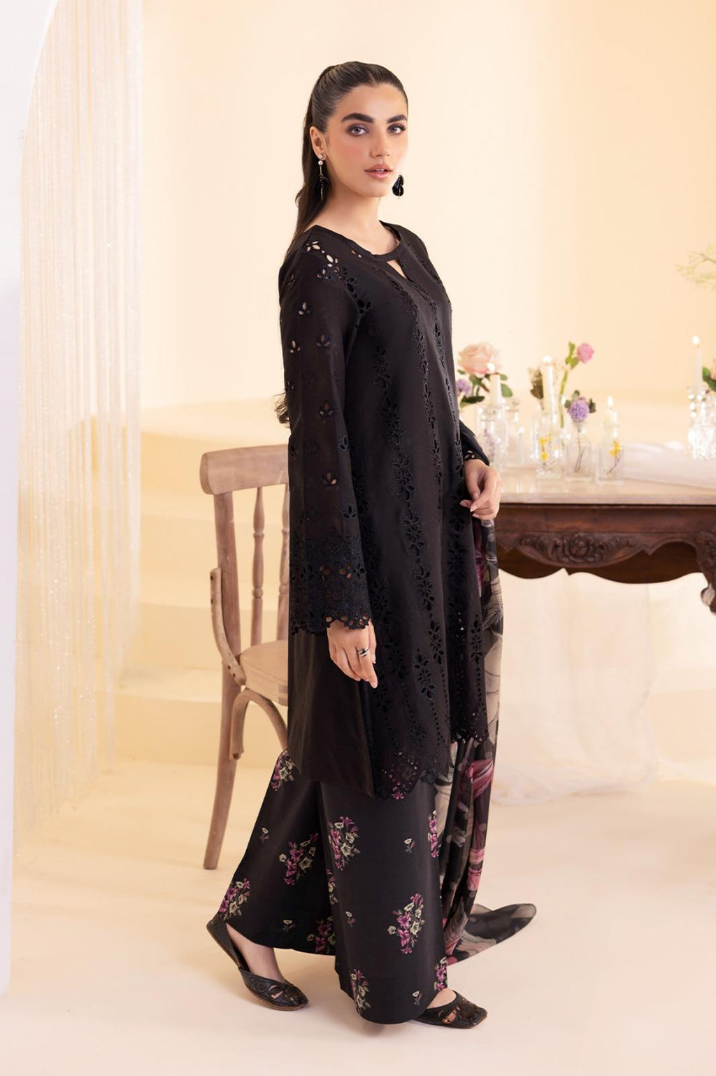 3 Piece Unstiched Embroidery Dhanak