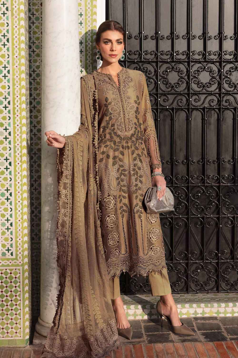 3 Piece Unstiched Embroidery Dhanak