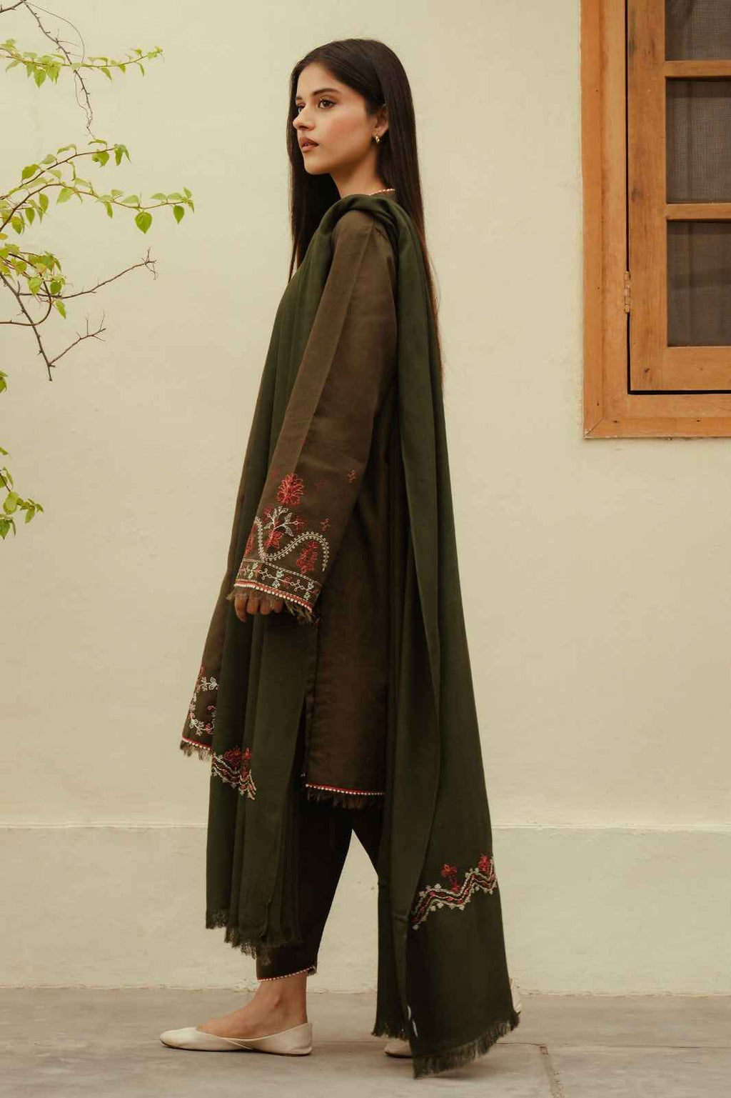 3 Piece Unstiched Embroidery Dhanak