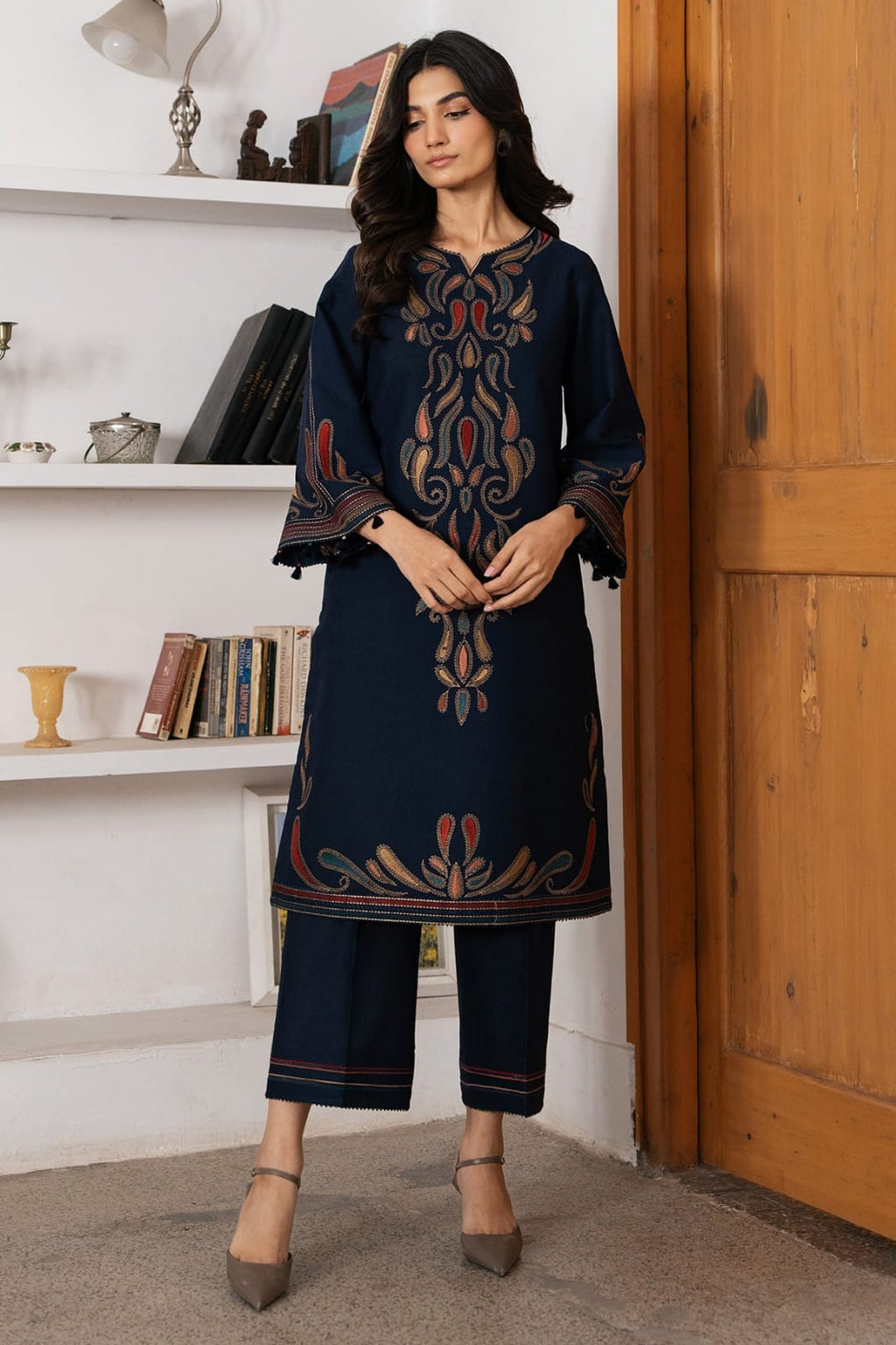 2 Piece Unstiched Embroidery Dhanak