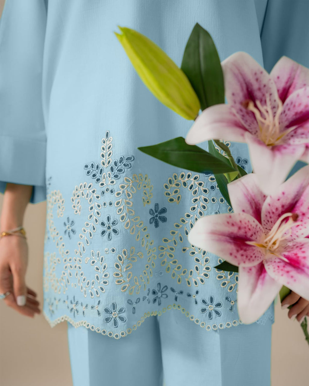 2 Piece Unstiched Embroidery Dhanak