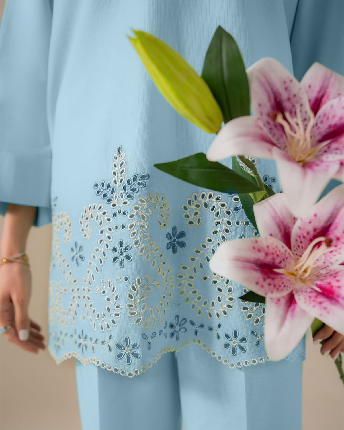 2 Piece Unstiched Embroidery Dhanak