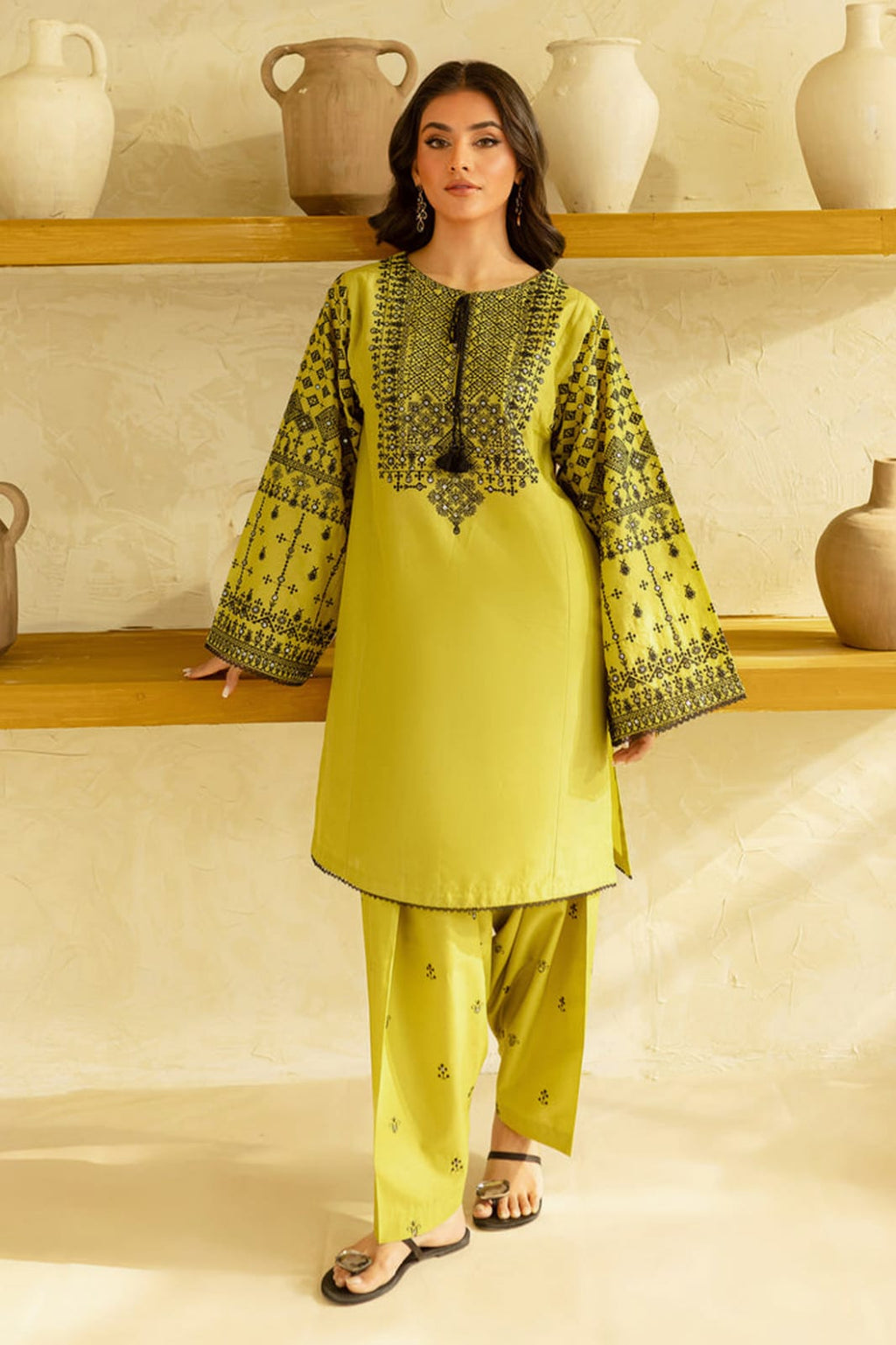 2 Piece Unstiched Embroidery Dhanak