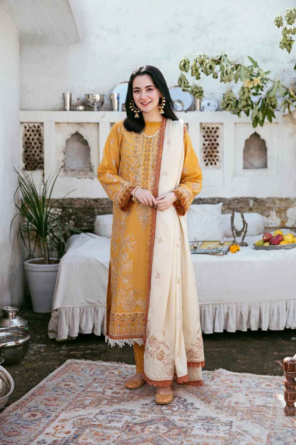 3 Piece Unstiched Embroidery Dhanak