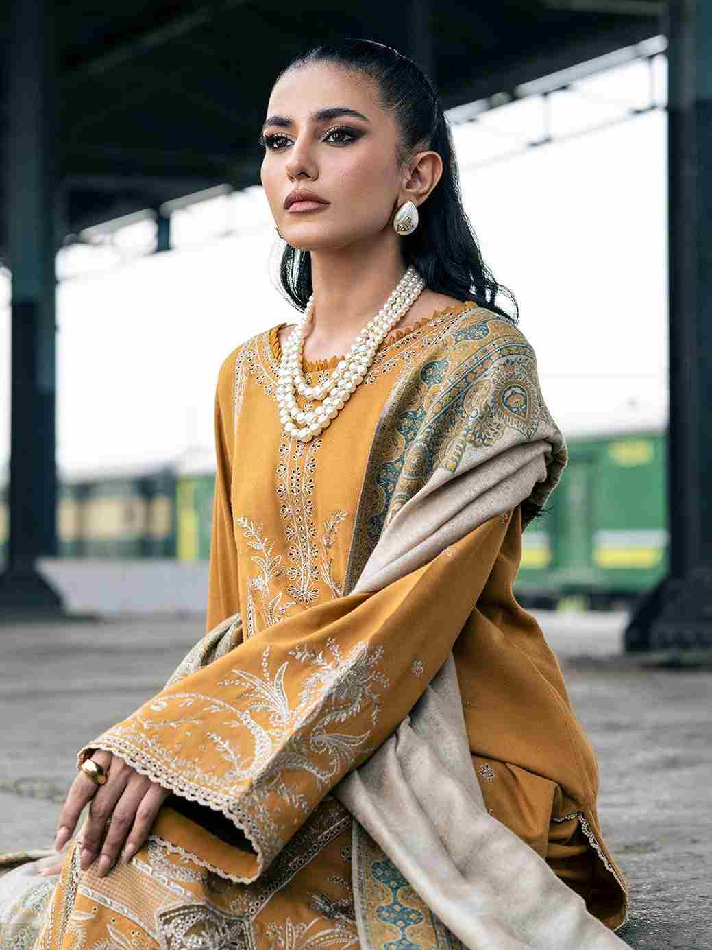 3 Piece Unstiched Embroidery Dhanak